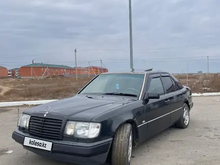 Mercedes-Benz E 280 1991 года за 2 000 000 тг. в Караганда – фото 5