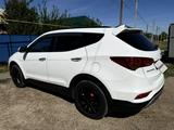 Hyundai Santa Fe 2018 годаүшін9 000 000 тг. в Уральск – фото 2