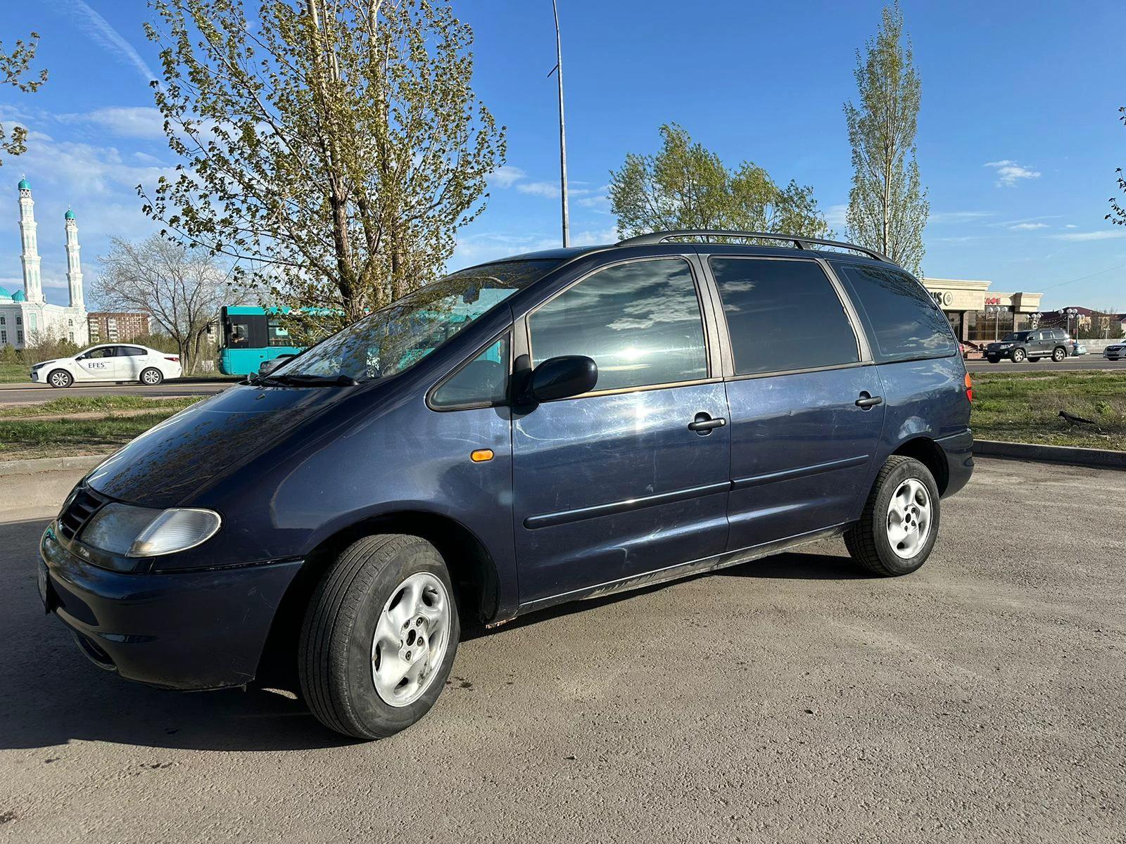 Volkswagen Sharan 1998 г.