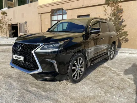 Lexus LX 570 2015 года за 35 000 000 тг. в Астана – фото 3