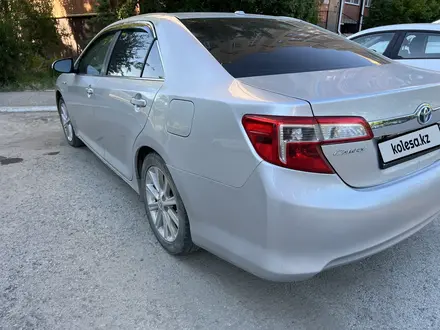 Toyota Camry 2013 года за 8 500 000 тг. в Актобе – фото 5