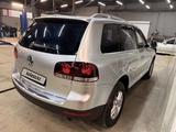 Volkswagen Touareg 2007 годаүшін8 200 000 тг. в Алматы – фото 4