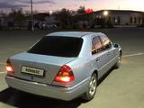 Mercedes-Benz C 180 1993 года за 1 200 000 тг. в Атырау – фото 4