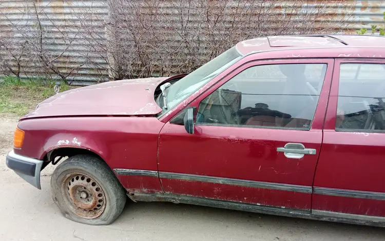 Mercedes-Benz E 200 1994 года за 500 000 тг. в Костанай