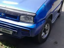 Nissan Mistral, 1996