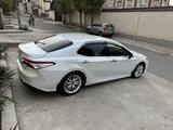 Toyota Camry 2018 годаfor14 200 000 тг. в Шымкент – фото 3