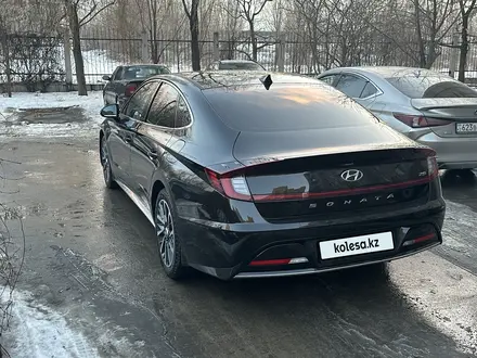 Hyundai Sonata 2022 года за 12 500 000 тг. в Алматы – фото 5