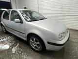 Volkswagen Golf 2000 года за 2 500 000 тг. в Караганда – фото 2