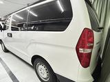 Hyundai H-1 2016 года за 13 900 000 тг. в Павлодар – фото 2