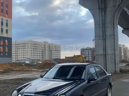 Mercedes-Benz E 320 2001 года за 4 600 000 тг. в Астана – фото 4