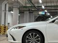 Lexus ES 250 2020 годаfor22 000 000 тг. в Актобе – фото 3