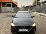 Hyundai Accent 2022 года за 8 300 000 тг. в Алматы – фото 2