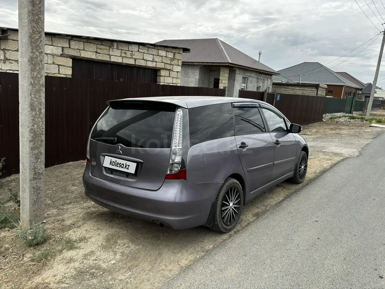Mitsubishi Grandis, 2006