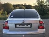 Volkswagen Passat 2004 года за 2 800 000 тг. в Уральск – фото 4