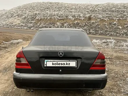 Mercedes-Benz C 220 1995 года за 1 800 000 тг. в Алматы – фото 4