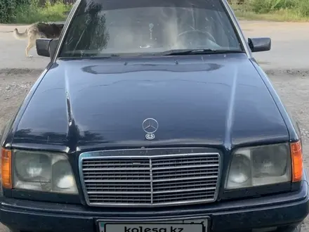 Mercedes-Benz E 200 1994 года за 1 600 000 тг. в Экибастуз