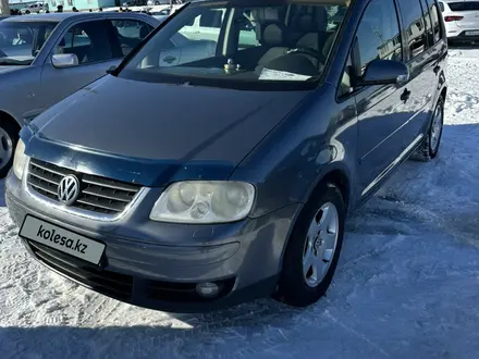 Volkswagen Touran 2004 года за 3 900 000 тг. в Алматы