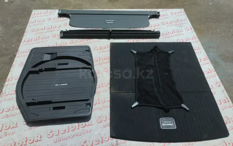Полка пол в багажник шторка сетка Audi A6 C7 Allroad оригинал пол оригинал за 15 000 тг. в Алматы
