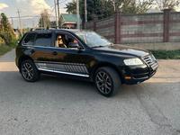 Volkswagen Touareg 2004 годаүшін5 200 000 тг. в Алматы