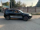 Volkswagen Touareg 2004 годаfor4 950 000 тг. в Алматы – фото 3