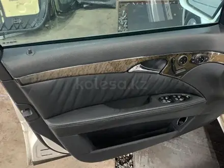 Дверные карты на Mercedes w211 за 40 000 тг. в Шымкент