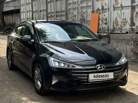 Hyundai Elantra 2019 года за 8 500 000 тг. в Алматы