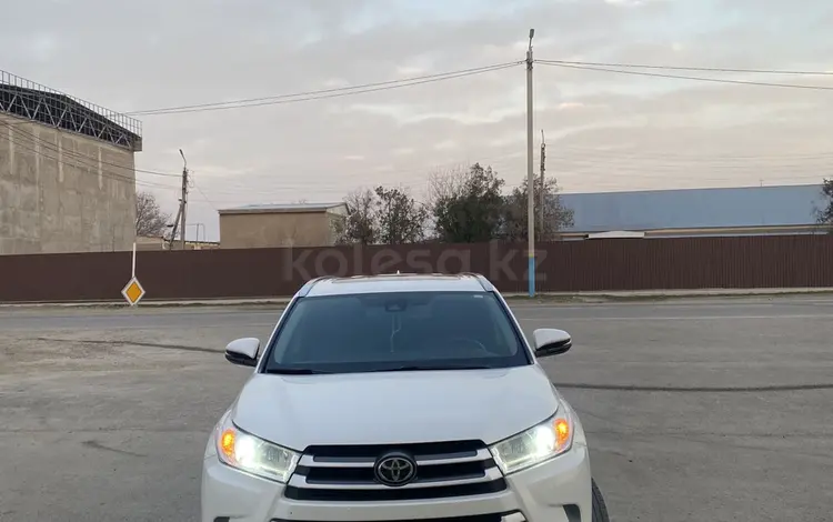 Toyota Highlander 2017 года за 16 500 000 тг. в Тараз