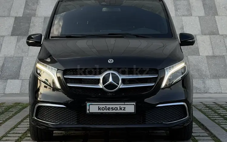 Mercedes-Benz V 250 2022 года за 50 000 000 тг. в Алматы