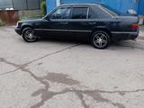 Mercedes-Benz E 200 1992 годаүшін1 150 000 тг. в Шу – фото 3