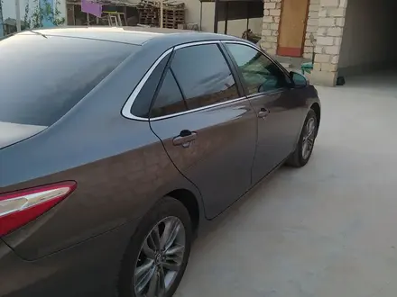 Toyota Camry 2017 года за 7 500 000 тг. в Актау – фото 4