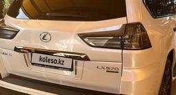 Lexus LX 570 2021 годаfor70 000 000 тг. в Алматы – фото 4