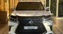 Lexus LX 570 2021 годаfor70 000 000 тг. в Алматы