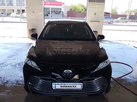 Toyota Camry 2018 года за 14 000 000 тг. в Шымкент – фото 4