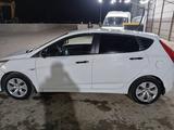 Hyundai Solaris 2015 года за 4 100 000 тг. в Актау – фото 5