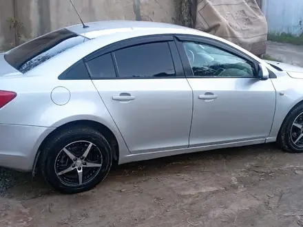 Chevrolet Cruze 2011 года за 2 900 000 тг. в Алматы – фото 8