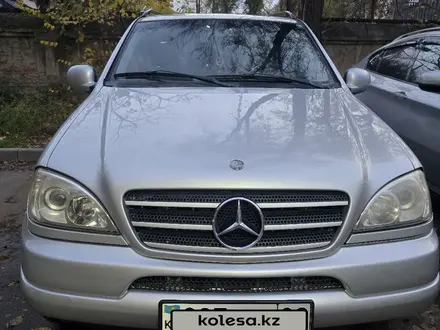 Mercedes-Benz ML 320 1999 года за 4 500 000 тг. в Алматы – фото 2