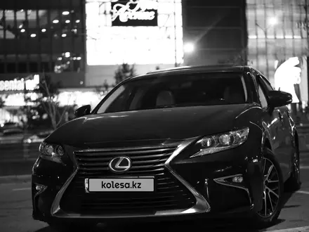 Lexus ES 250 2017 года за 14 300 000 тг. в Алматы – фото 4