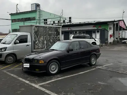 BMW 320 1991 года за 1 200 000 тг. в Алматы