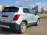 Chevrolet Tracker 2013 года за 5 800 000 тг. в Уральск – фото 2