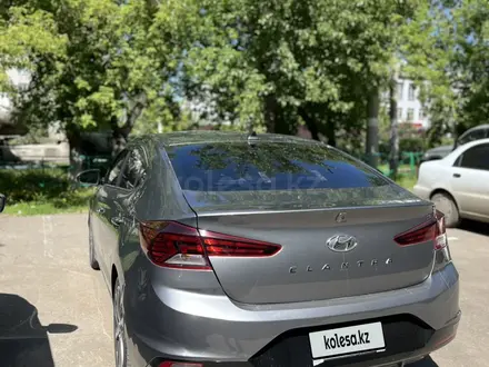 Hyundai Elantra 2019 года за 6 500 000 тг. в Петропавловск – фото 10