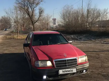 Mercedes-Benz C 200 1995 года за 1 200 000 тг. в Алматы – фото 5