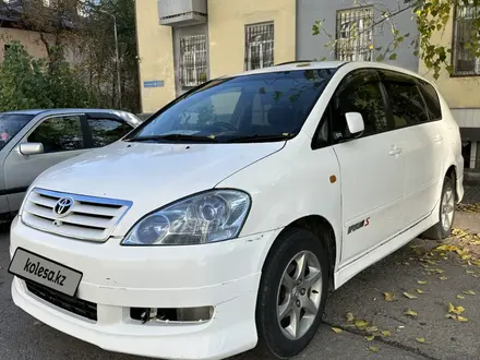 Toyota Ipsum 2002 года за 3 100 000 тг. в Алматы