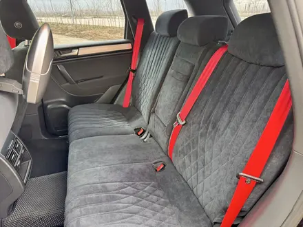 Volkswagen Touareg 2011 года за 10 990 000 тг. в Астана – фото 13
