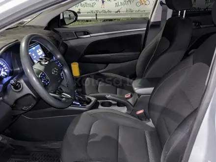 Hyundai Elantra 2019 года за 7 300 000 тг. в Алматы – фото 14