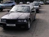 BMW 318 1998 годаүшін2 000 000 тг. в Уральск