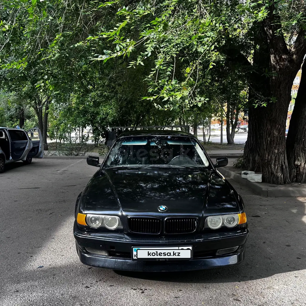 BMW 7 Series, 1998
