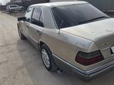 Mercedes-Benz E 200 1993 годаfor1 000 000 тг. в Кызылорда – фото 2