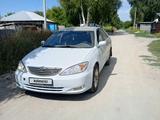 Toyota Camry 2004 годаүшін3 200 000 тг. в Усть-Каменогорск – фото 2