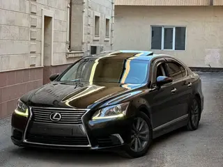 Lexus LS 460