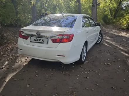 Toyota Camry 2014 года за 10 500 000 тг. в Караганда – фото 16